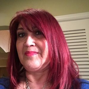 Meet your Posher, Suzanne